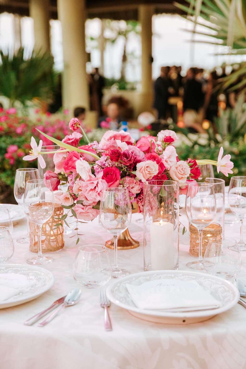 wedding trend magenta flowers