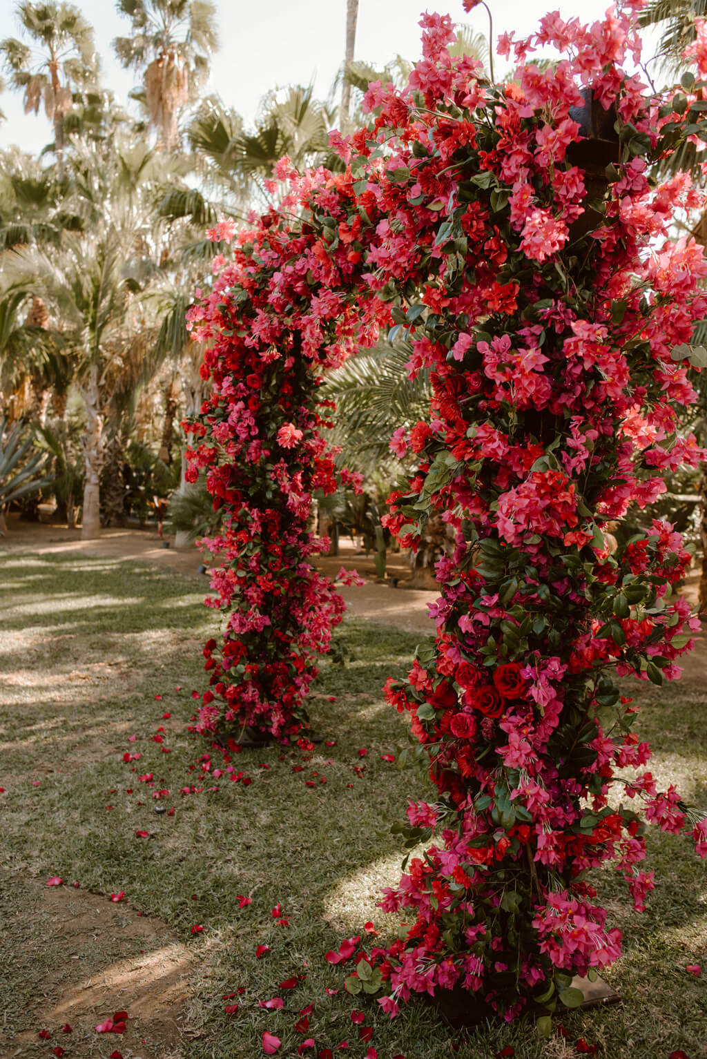 wedding trend magenta flowers