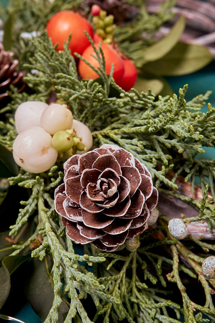 christmas flower arrangements